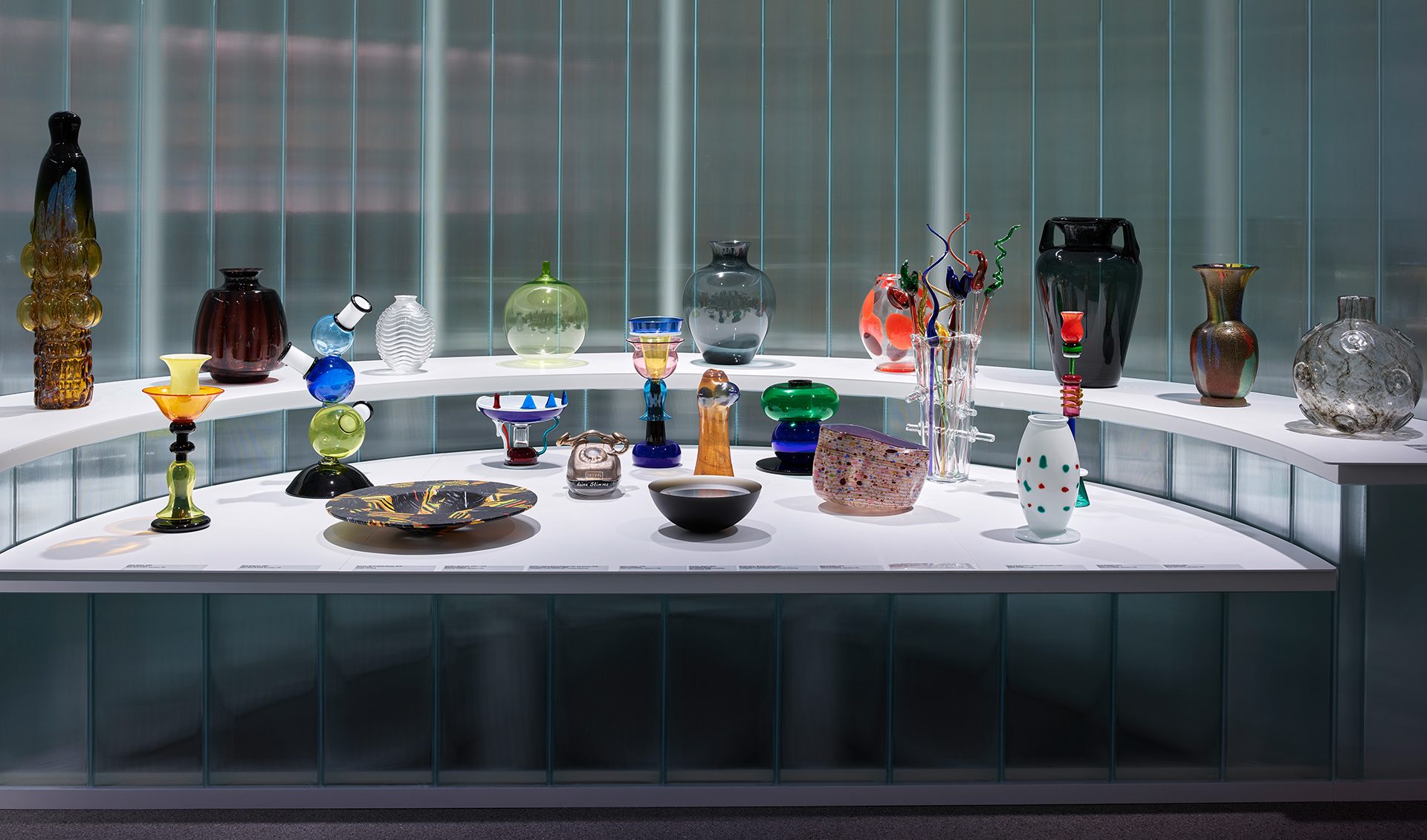 Die Farbe von Glas | Die Neue Sammlung