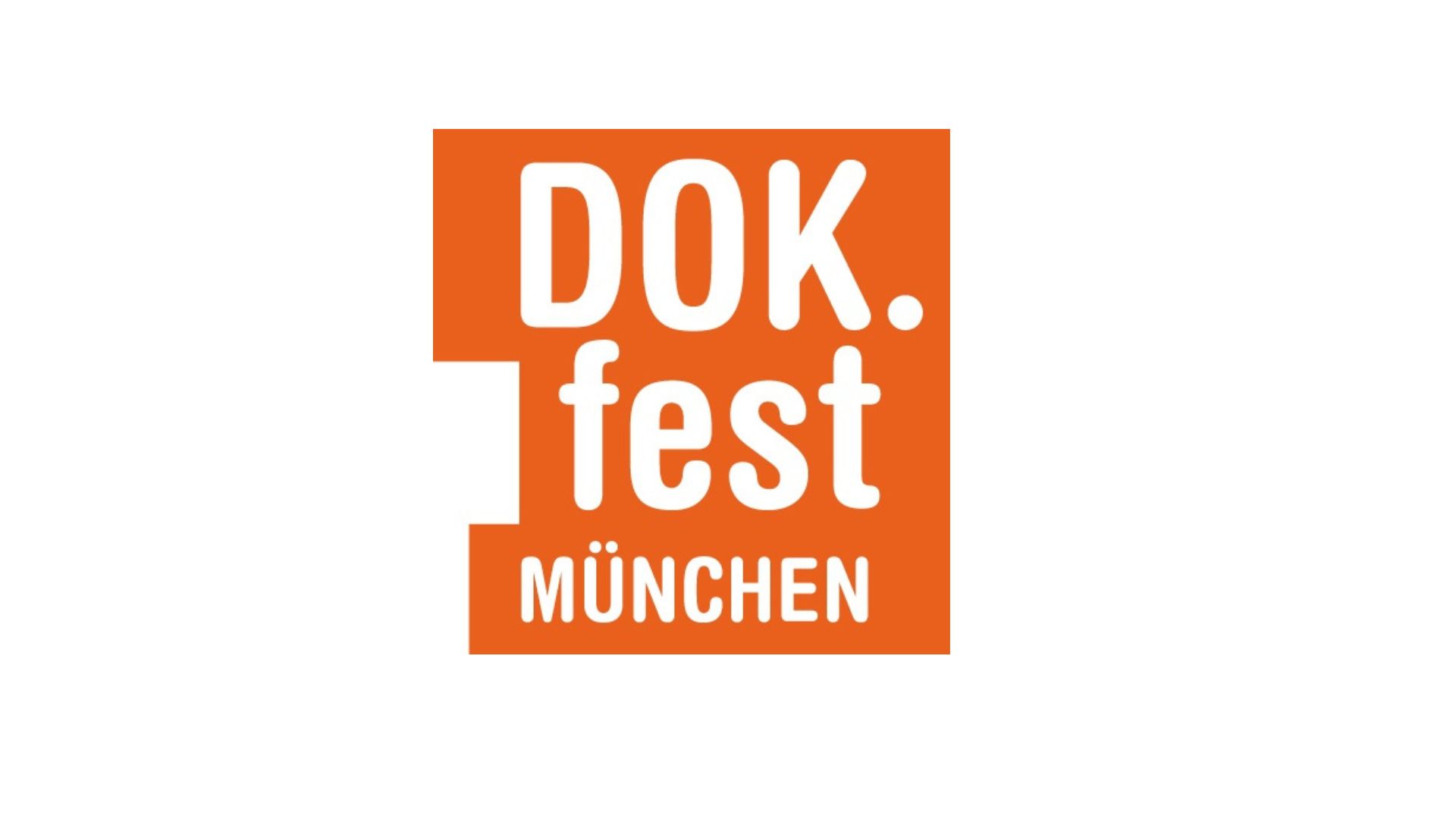 Dreizeiliges Logo. Weißer Schriftzug auf orangenem Hintergrund.